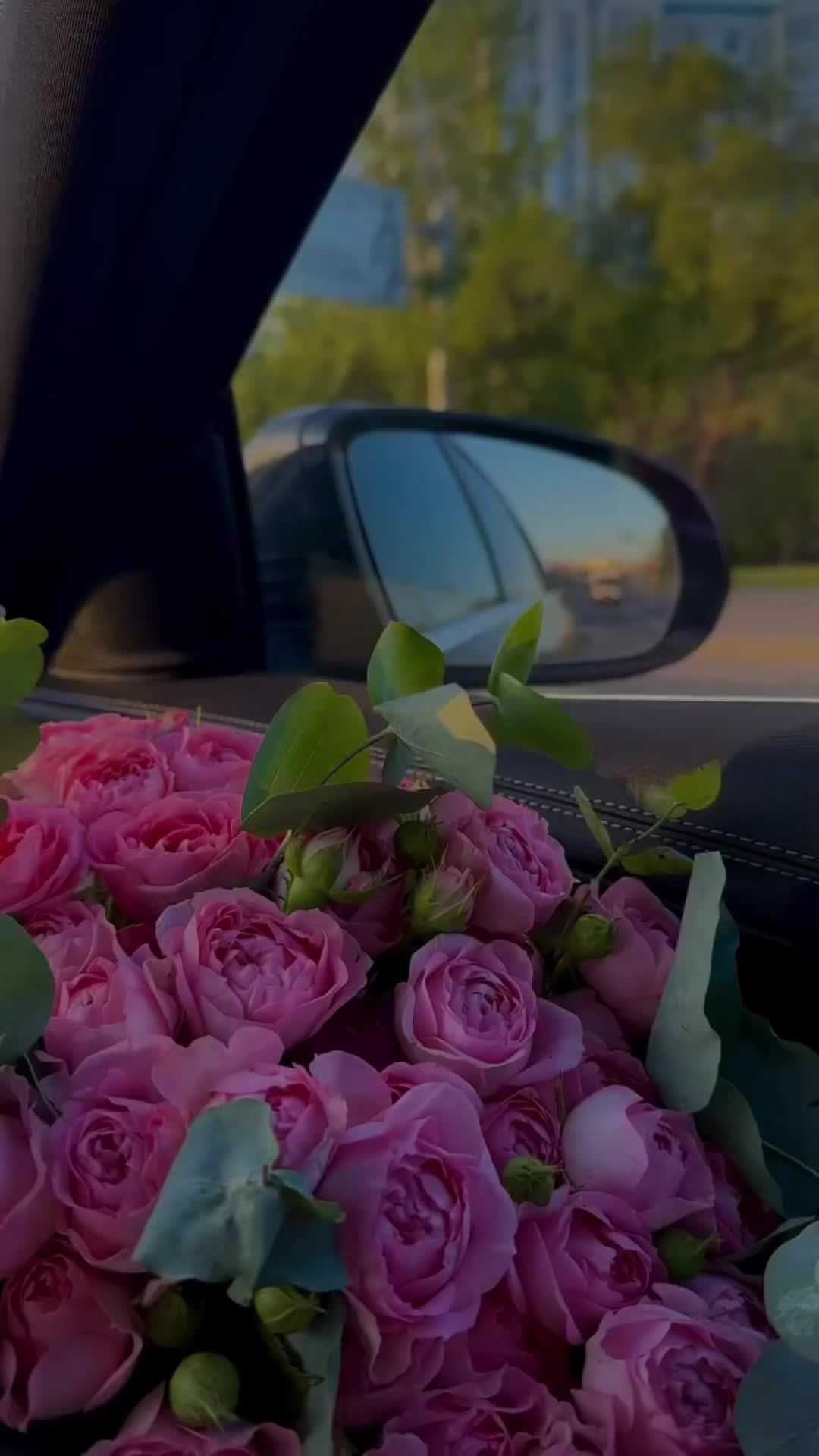 Corporate meeting room with carefully timed floral arrangements that maintain elegance throughout business hours